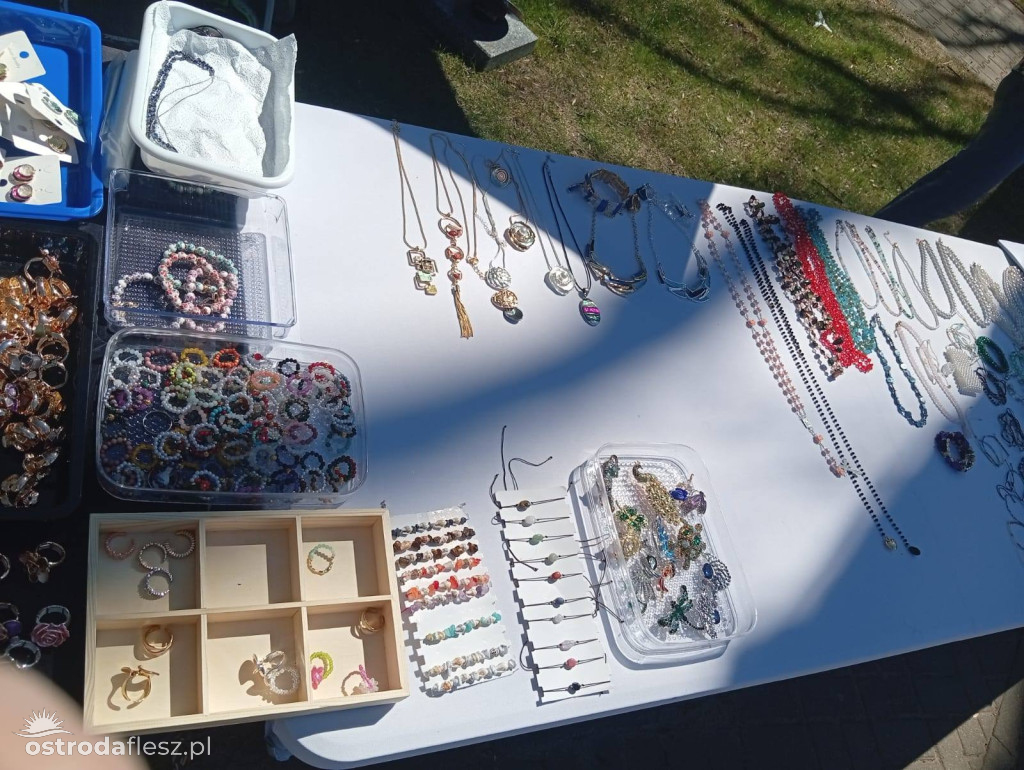 Pchli Targ nad jeziorem przyciągnął tłumy