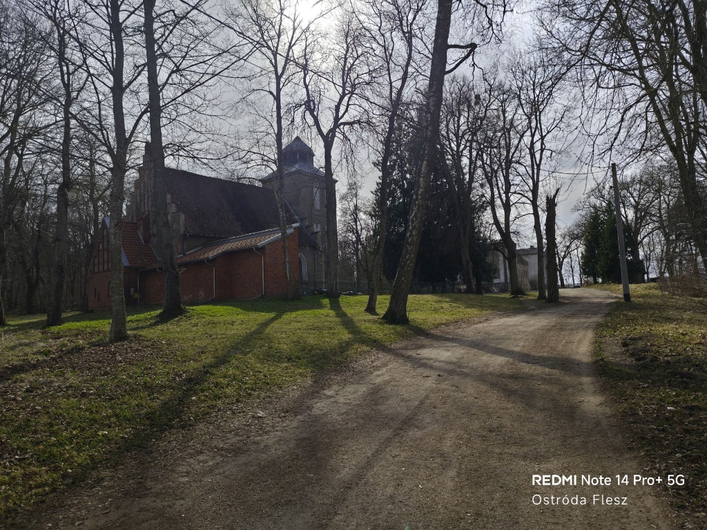 Zapomniana perła pod Ostródą. Park w Dylewie