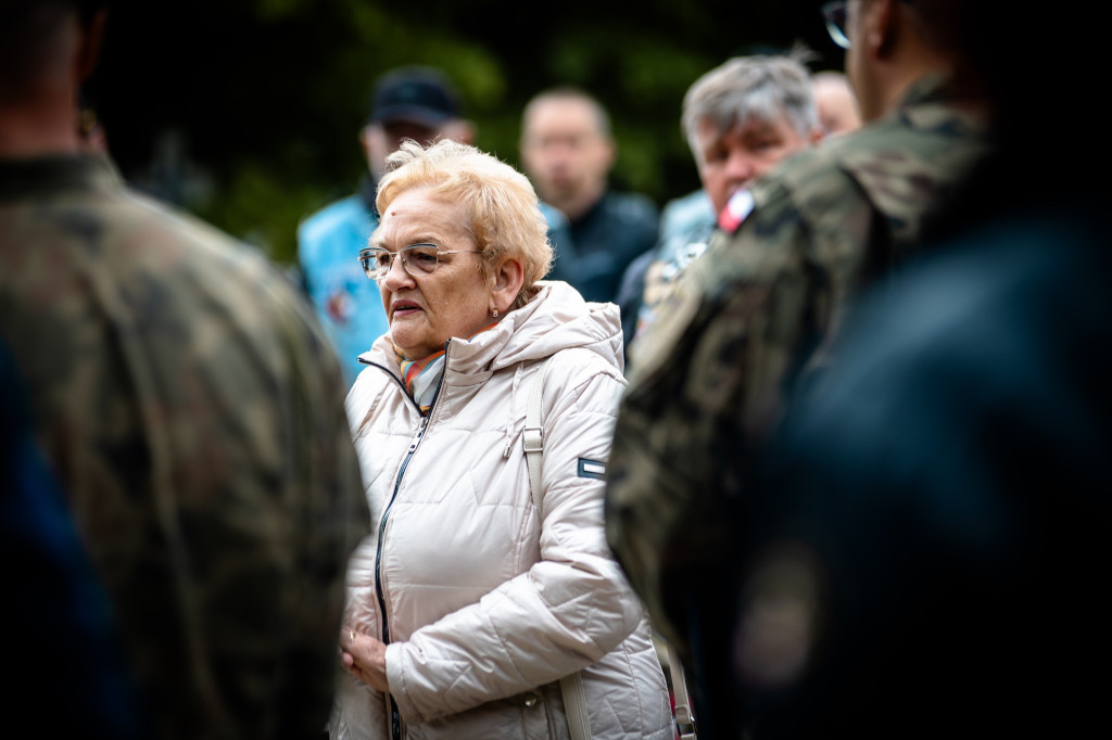 Oddali hołd poległym żołnierzom. Poruszający gest