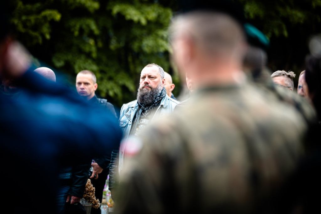 Oddali hołd poległym żołnierzom. Poruszający gest