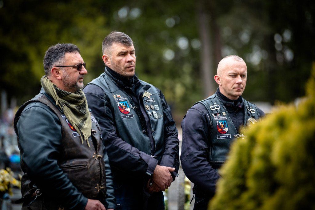 Oddali hołd poległym żołnierzom. Poruszający gest