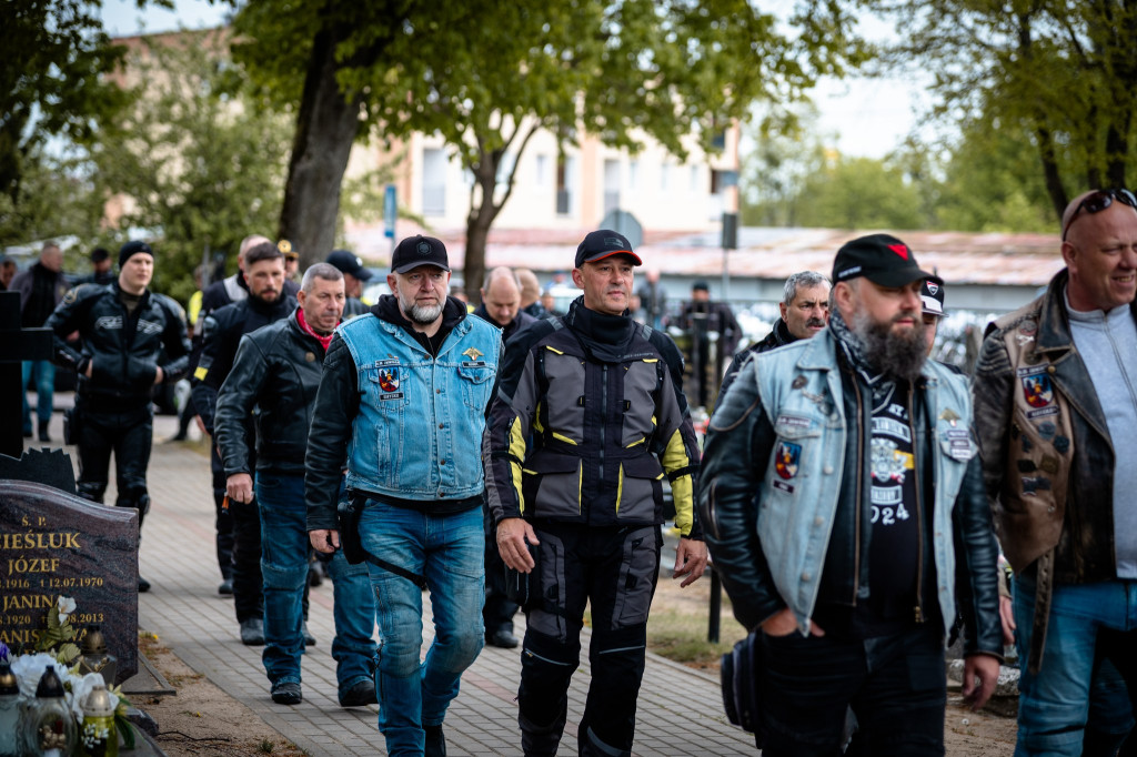 Oddali hołd poległym żołnierzom. Poruszający gest