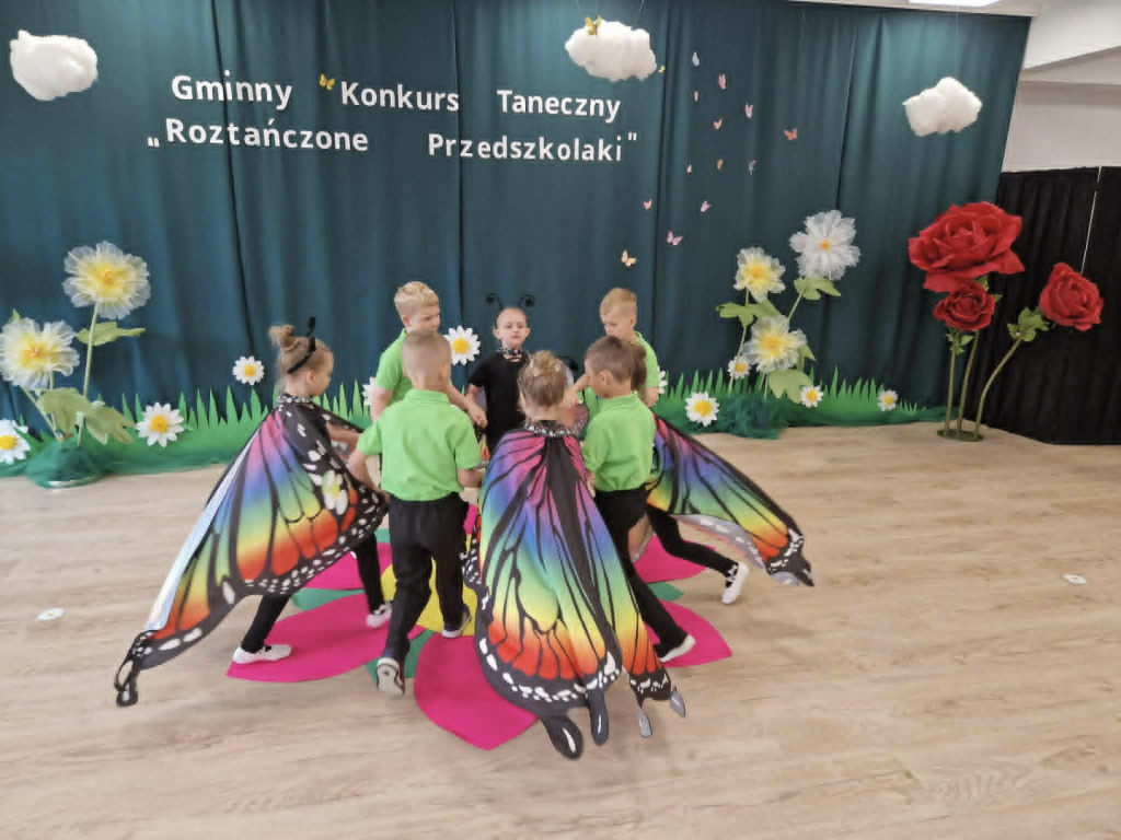 Roztańczone przedszkolaki opanowały Stare Jabłonki