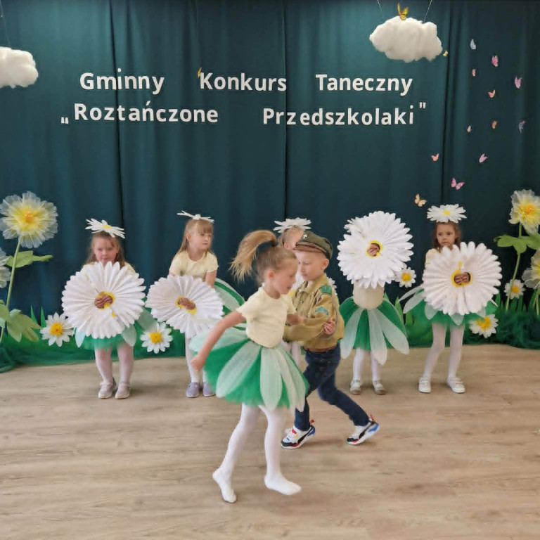 Roztańczone przedszkolaki opanowały Stare Jabłonki
