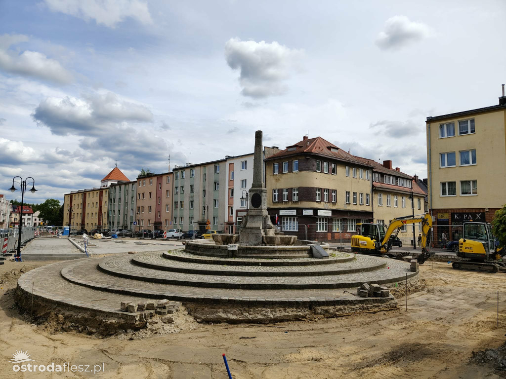Plac Tysiąclecia w Ostródzie zmienia swoje oblicze