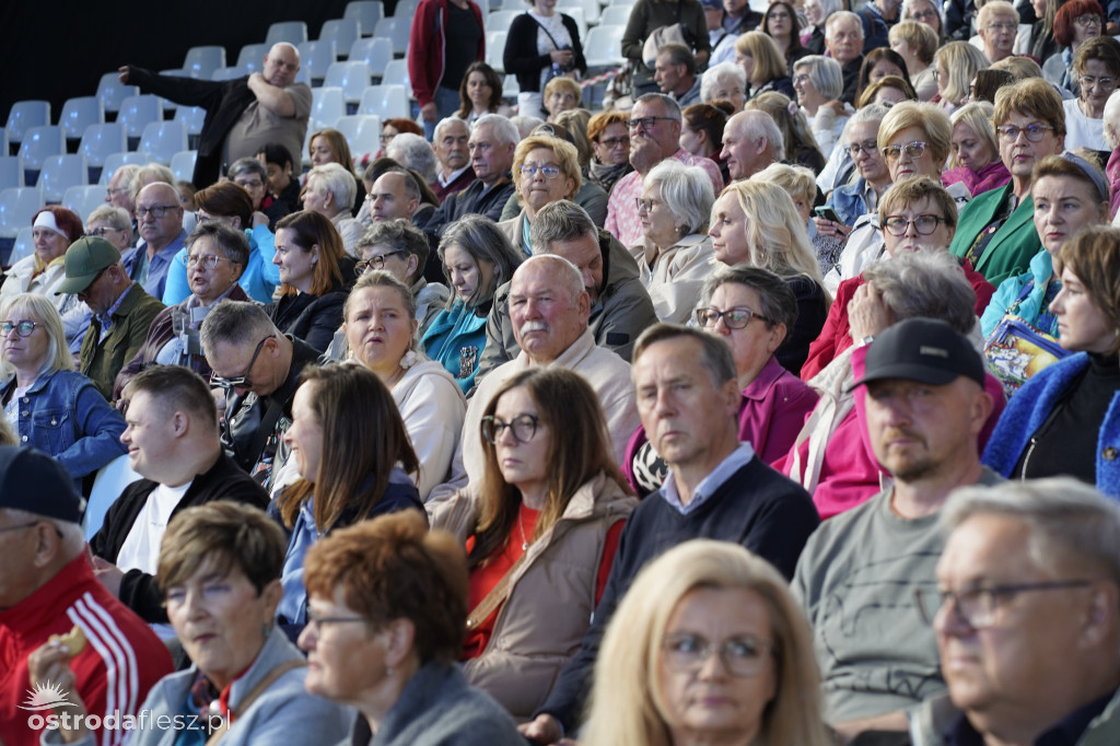 Ostróda: Gwiazdy śpiewały Grechutę