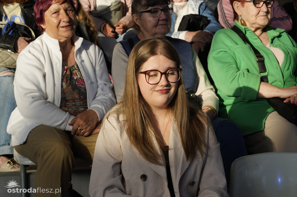 Ostróda: Gwiazdy śpiewały Grechutę