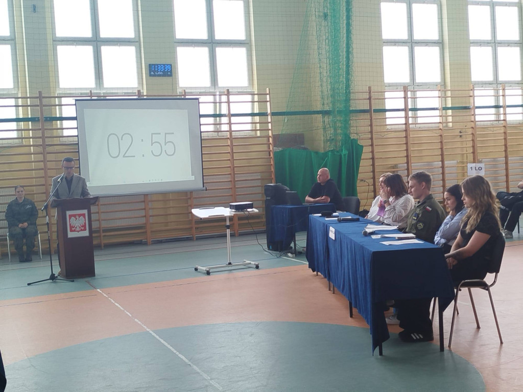Gorąca debata oksfordzka w morąskim ZSZiO