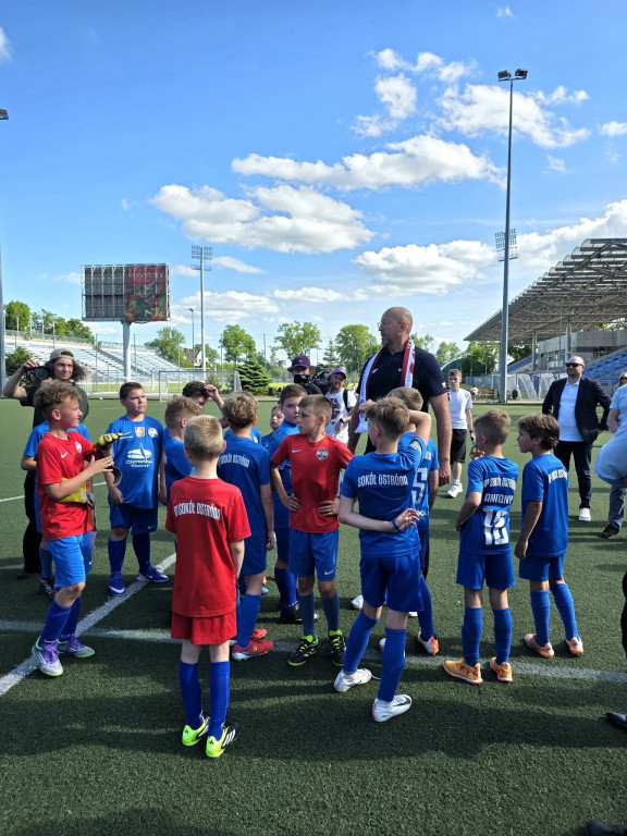 Dofinasowanie na remont bocznego boiska na stadionie