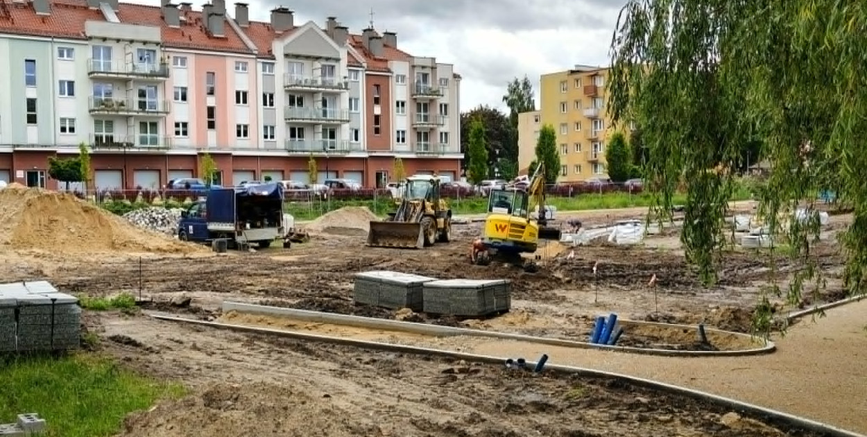 Trwa budowa strefy rekreacyjnej przy Drwęcy w Ostródzie
