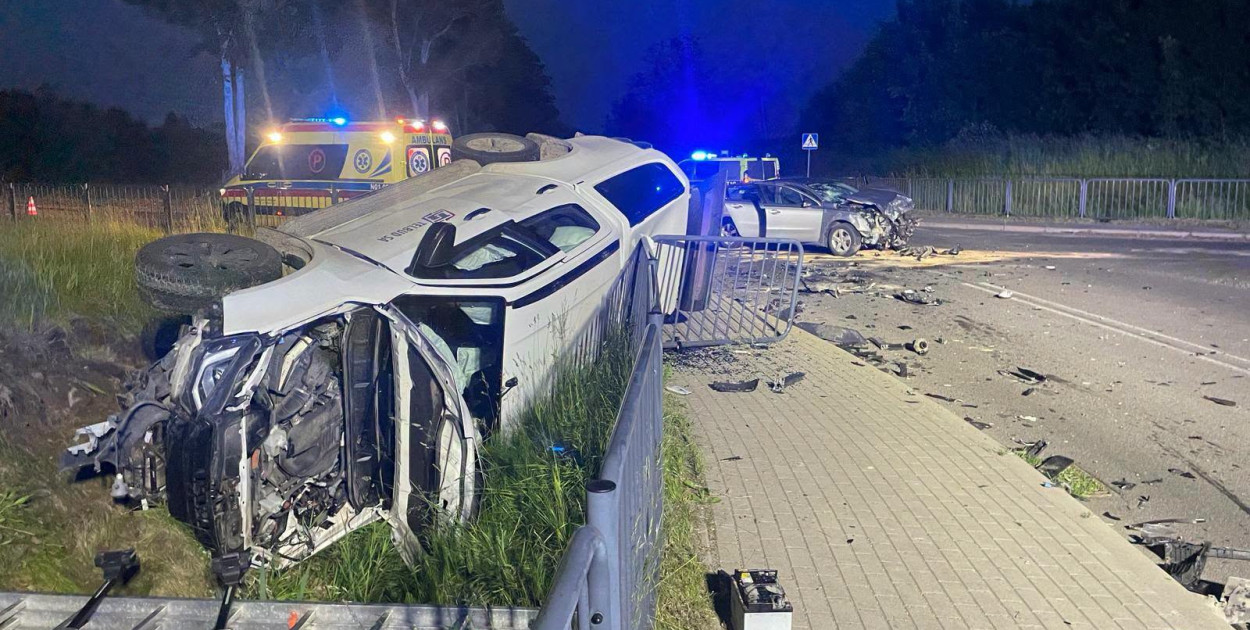 Dwie osoby w szpitalu po wypadku koło Pieniężna