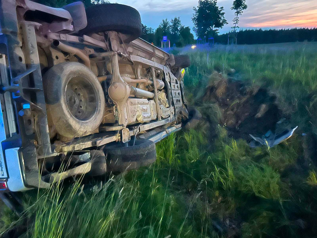 Dwie osoby w szpitalu po wypadku koło Pieniężna