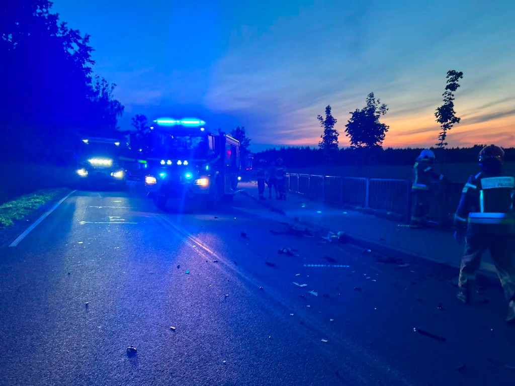 Dwie osoby w szpitalu po wypadku koło Pieniężna