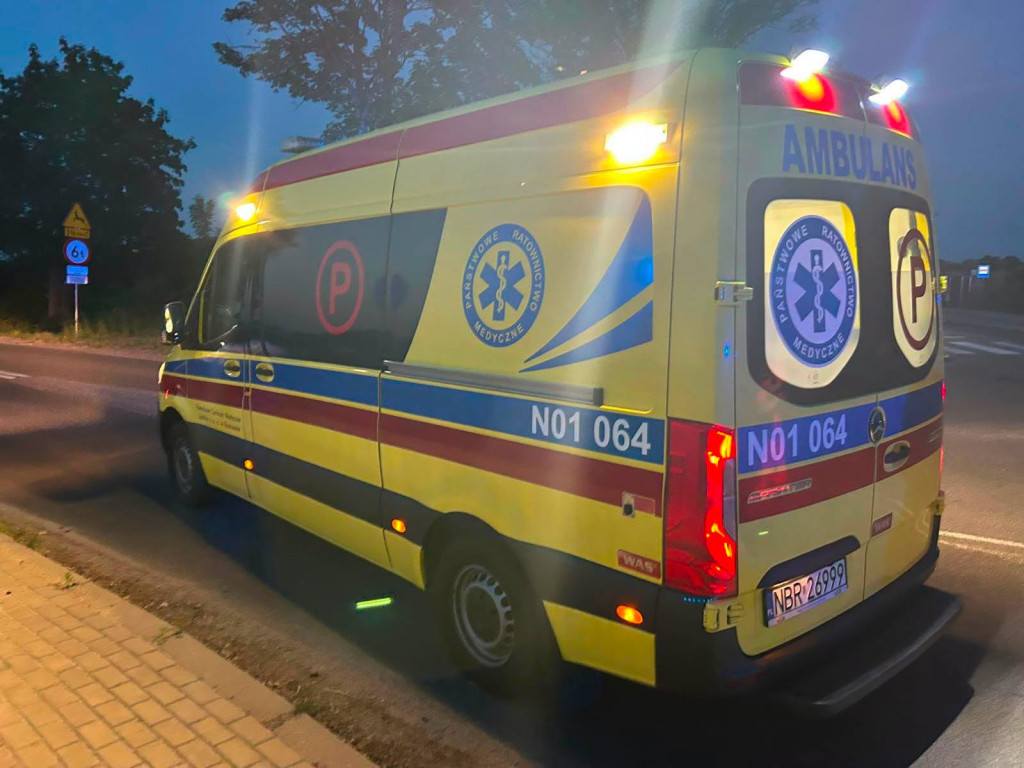 Dwie osoby w szpitalu po wypadku koło Pieniężna