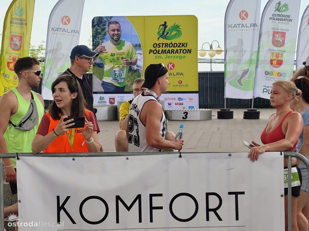 A. Przybyła i S. Kopiczko wygrywają Półmaraton