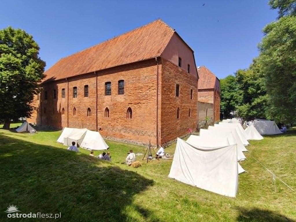 Biwak wojsk napoleońskich na zamku w Ostródzie
