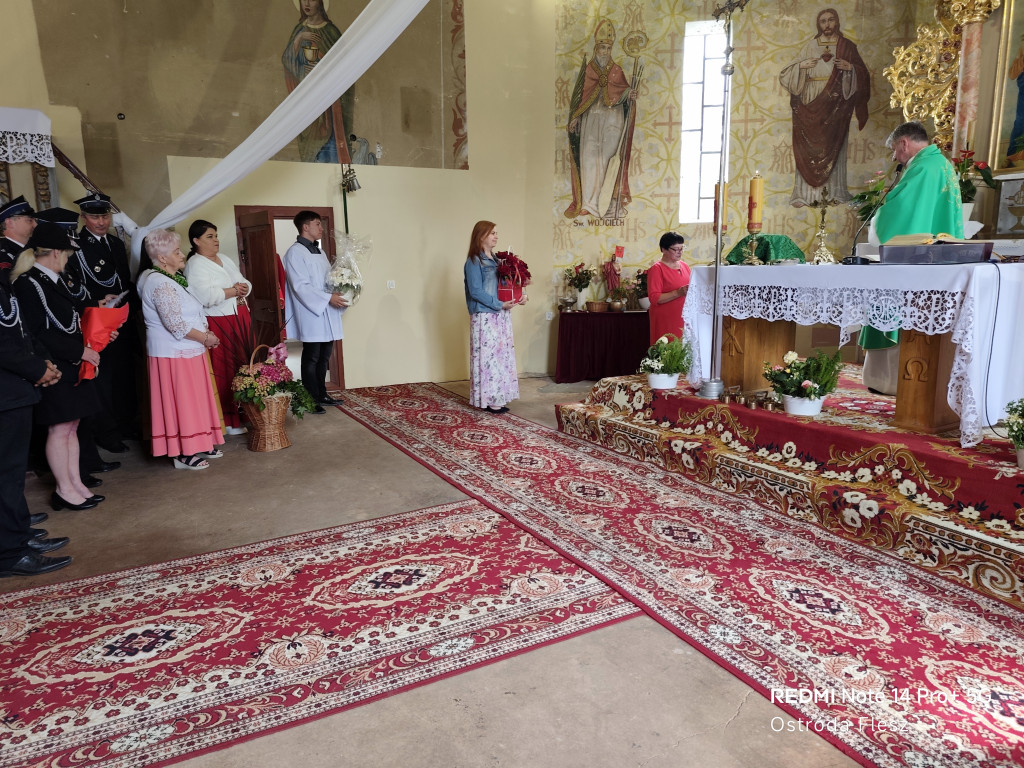 Parafianie podziękowali proboszczowi z Durąga