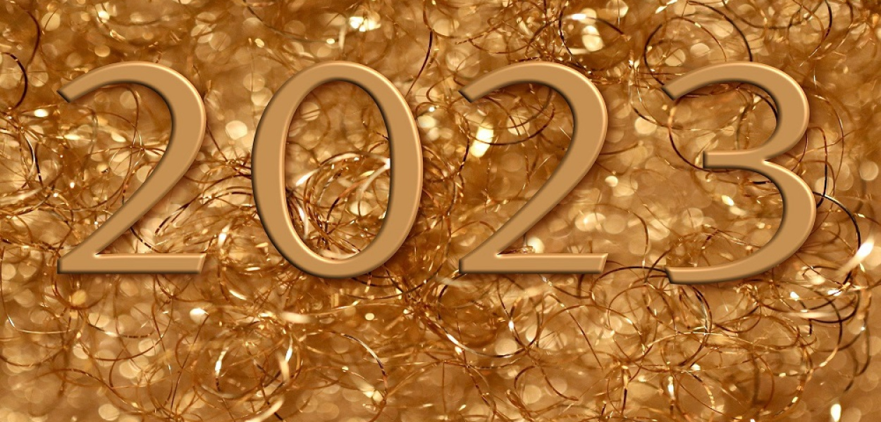 DŁUGIE WEEKENDY W 2023 ROKU - KIEDY WARTO WZIĄĆ DZIEŃ URLOPU BY MIEĆ KILKA DNI WOL