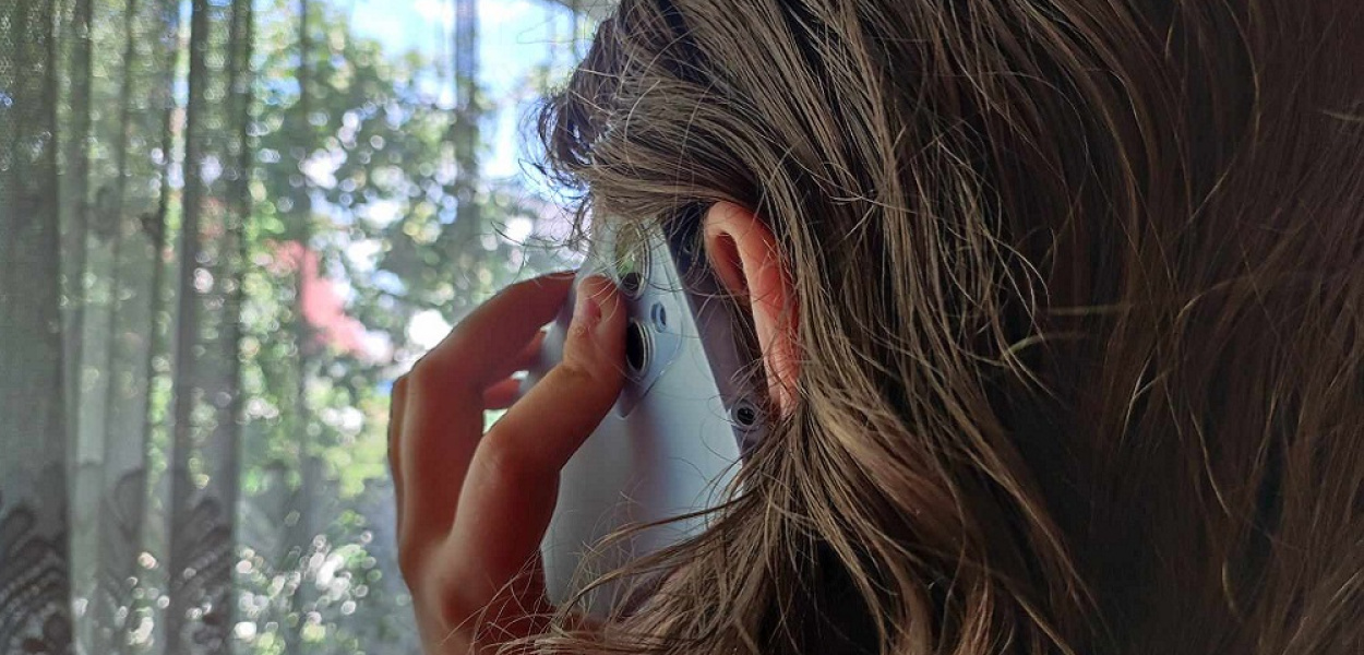 5-LETNIA DZIEWCZYNKA WEZWAŁA POMOC DO NIEPRZYTOMNEJ MAMY (NAGRANIE)