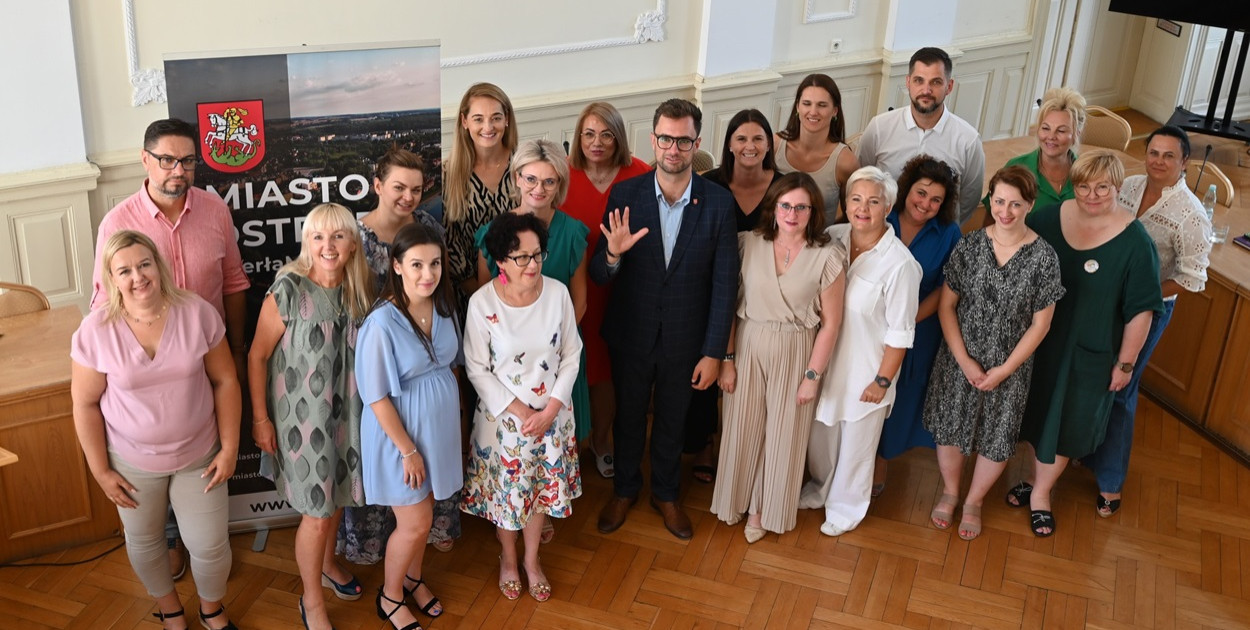 Ostróda: 10 nowych Nauczycielek Mianowanych złożyło ślubowanie