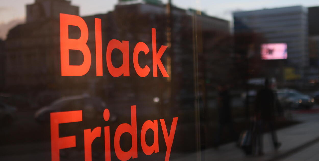 W najbliższe Black Friday 48 proc. konsumentów planuje zakupy wyłącznie online