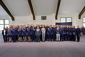 42 nowych policjantów na Warmii i Mazurach-12067