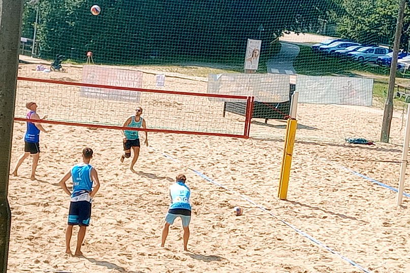 Turniej siatkówki plażowej nad J. Sajmino (26.07)