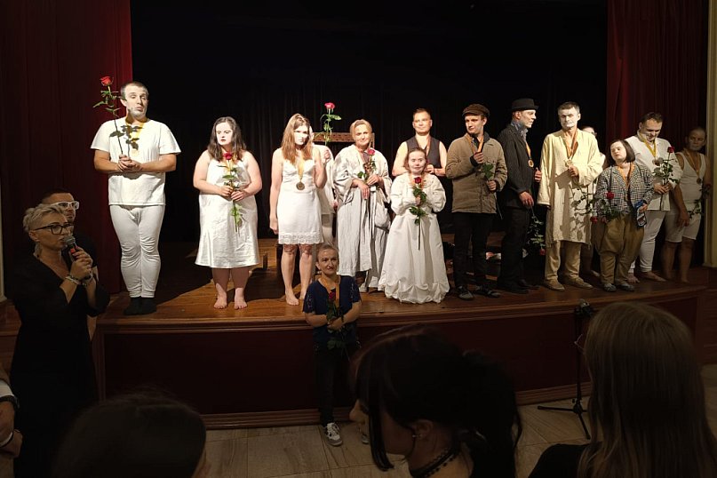 Setny pokaz sztuki Szatnia Teatru Przebudzeni