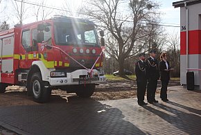 OSP Reszki otrzymało nowy wóz strażacki i garaż-89025
