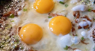 Poznaj przepisy na nieoczywiste wielkanocne potrawy na bazie jajek-89344