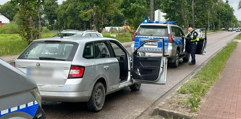 Kilka policyjnych radiowozów ścigało ulicami Ostródy nietrzeżwego kierowcę! - 90397