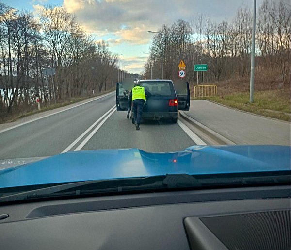 Ostróda: Zaczęło się od braku paliwa w samochodzie, a skończy w sądzie!-97082