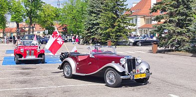 Cabriolety opanowały plac przed Starostwem w Ostródzie i inne atrakcje-99486