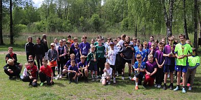 Uczniowe szkół biegali przełaje w sztafetowych Mistrzostwach Gminy Ostróda-99648