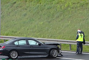 Wypadek, kolizje, nietrzeźwi i kierowcy bez uprawnień - podsumowanie weekendu-99970