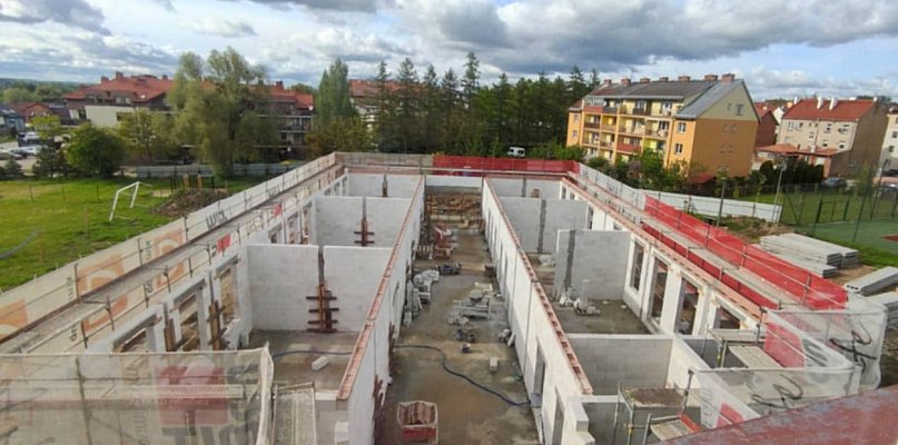 Trwa budowa nowej części SP4! Kiedy przenosiny dzieci I-III z małej czwórki? - 100047