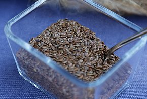 Przekroczony poziom cyjanków. Sieć usuwa ten produkt ze sklepów-100178