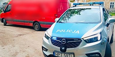 Jeden jechał na zużytych oponach, drugi z pękniętą szybą. Dowody zatrzymane-100209