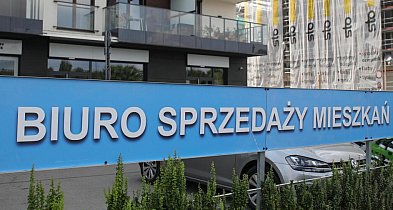 Eksperci: wg prognoz wysokość rat kredytów mieszkaniowych będzie spadać, a ich dos-100345