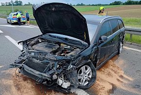 Opel wyjeżdżajacy z MOP Sople na S7 zderzył się z ciężarówką! 1 osoba ranna-100459