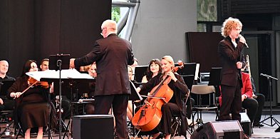 Magiczny wieczór w Ostródzie: Polski film i serial w muzyce [FOTO, WIDEO]-101532