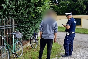 Jechał rowerem i prowadził drugi. Miał ponad promil alkoholu w organizmie-101704