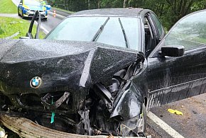 Kompletnie pijany kierowca BMW wypadł z drogi na DK16! Wiózł pasażerów-101758