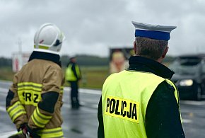 Zderzenie ciężarówki z osobówką na skrzyż. DK 16 z drogą na Idzbark i Lubajny-101763