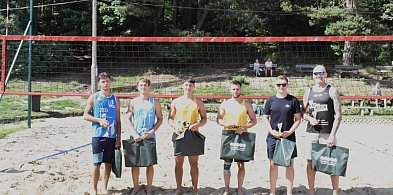 Para Wróbel / Krawczyk wygrywa turniej siatkówki plażowej nad J. Sajmino-101746