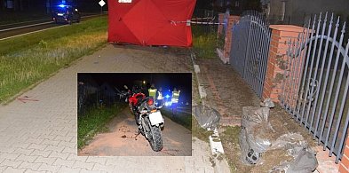 Motocykliści  bez kasków uderzyli w betonowy słup! Nie żyją 2 młode osoby!-101749