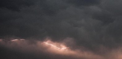 IMGW: ostrzeżenia przed burzami dla sześciu województw. Możliwy silny wiatr i grad-102057