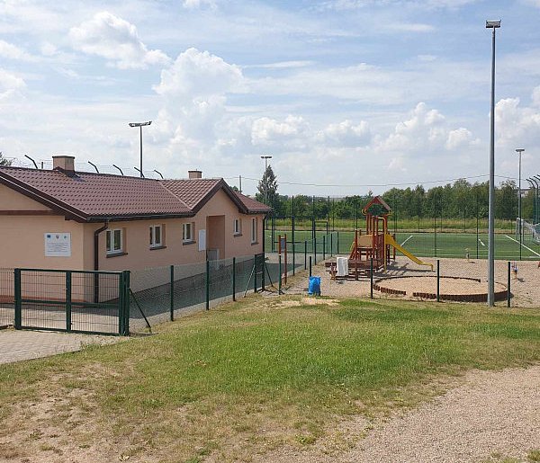 Pół miliona zł dla Gm. Grunwald na modernizację Orlika w Gierzwałdzie!-102039
