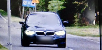 Kierowca BMW pędził przez Stębark o 83 km/h za szybko – stracił prawko-102079