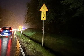 Ciężarówka w gm. Morąg i BMW w gm. Ostróda zakończyły jazdę w rowie...-103568